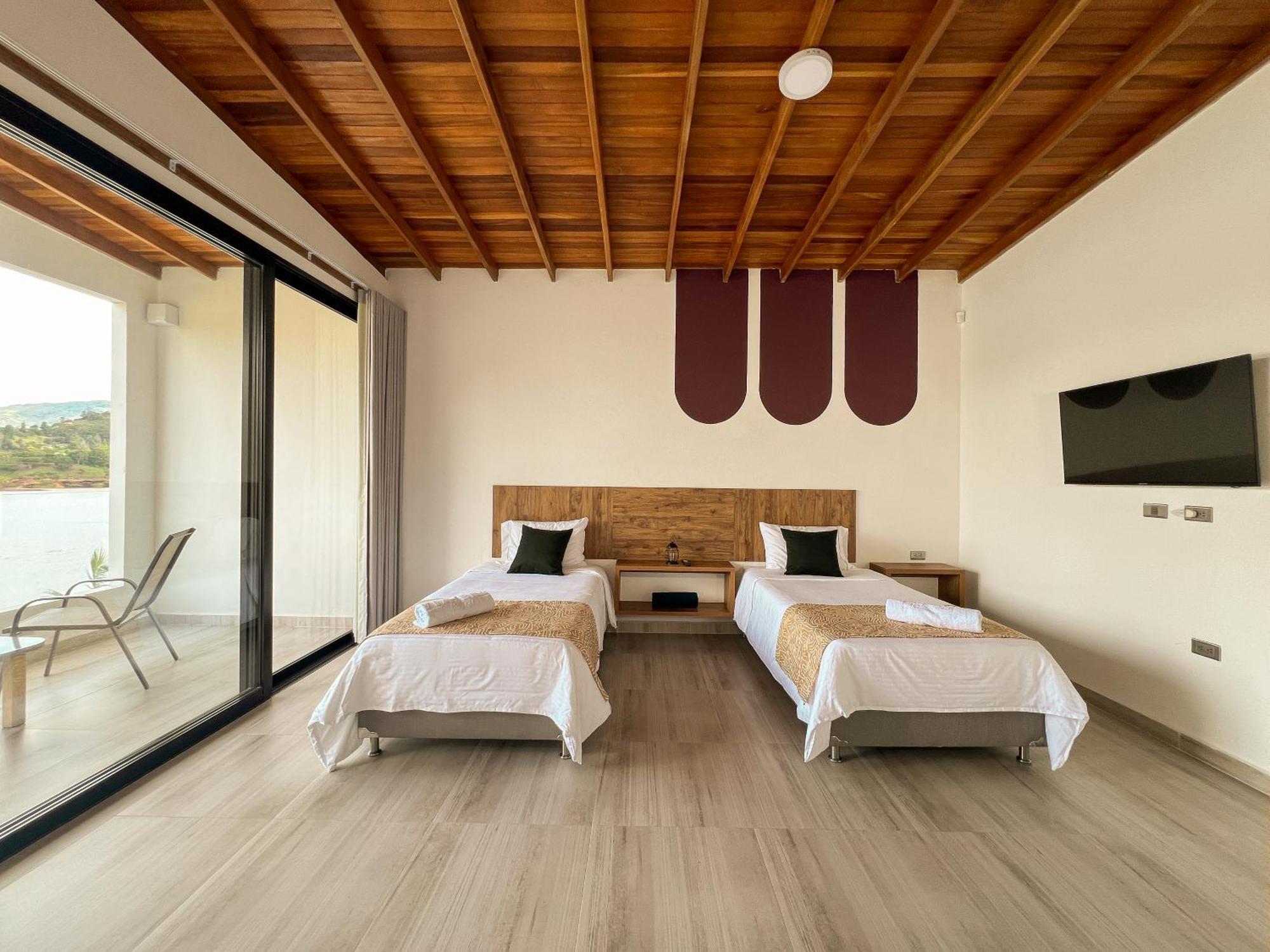 Viajero Guatape Hostel & Lake Club Стая снимка