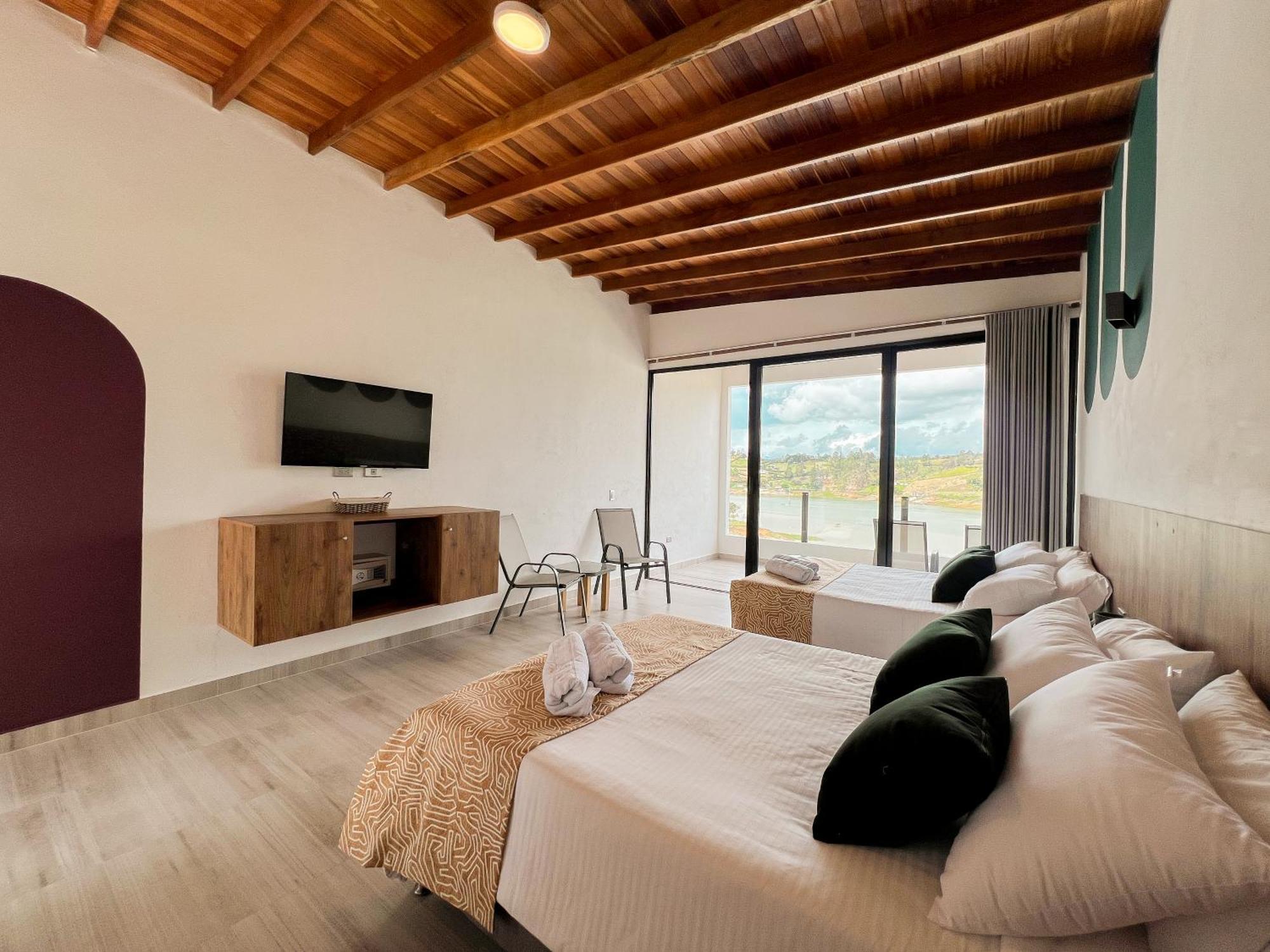 Viajero Guatape Hostel & Lake Club Стая снимка
