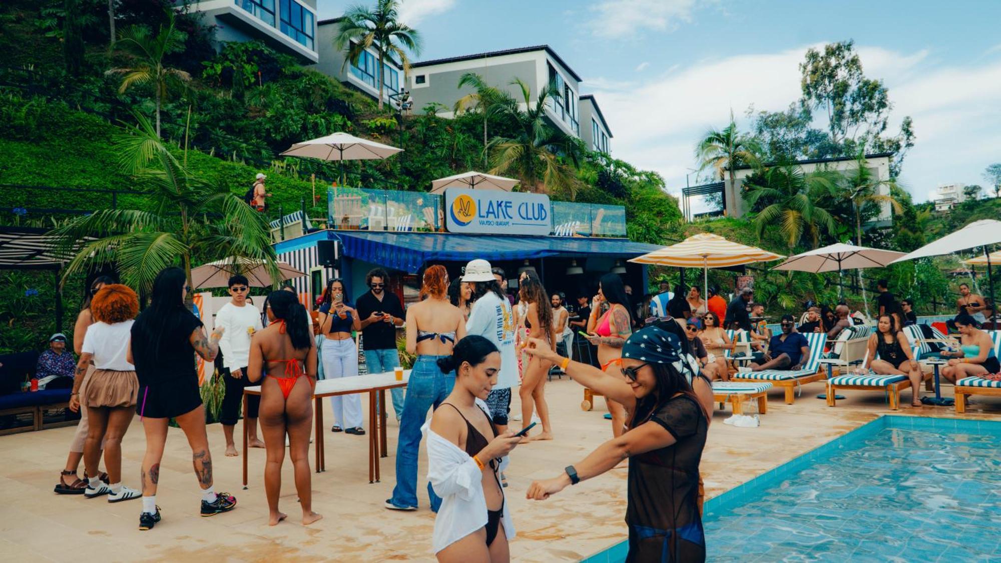 Viajero Guatape Hostel & Lake Club Екстериор снимка