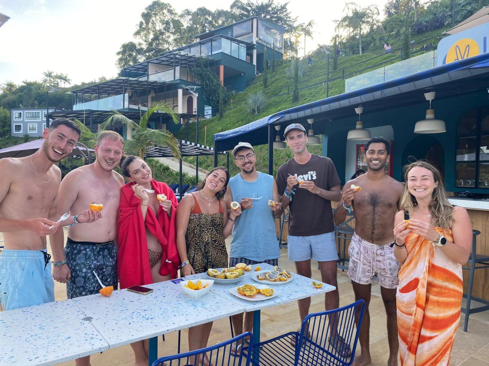 Viajero Guatape Hostel & Lake Club Екстериор снимка